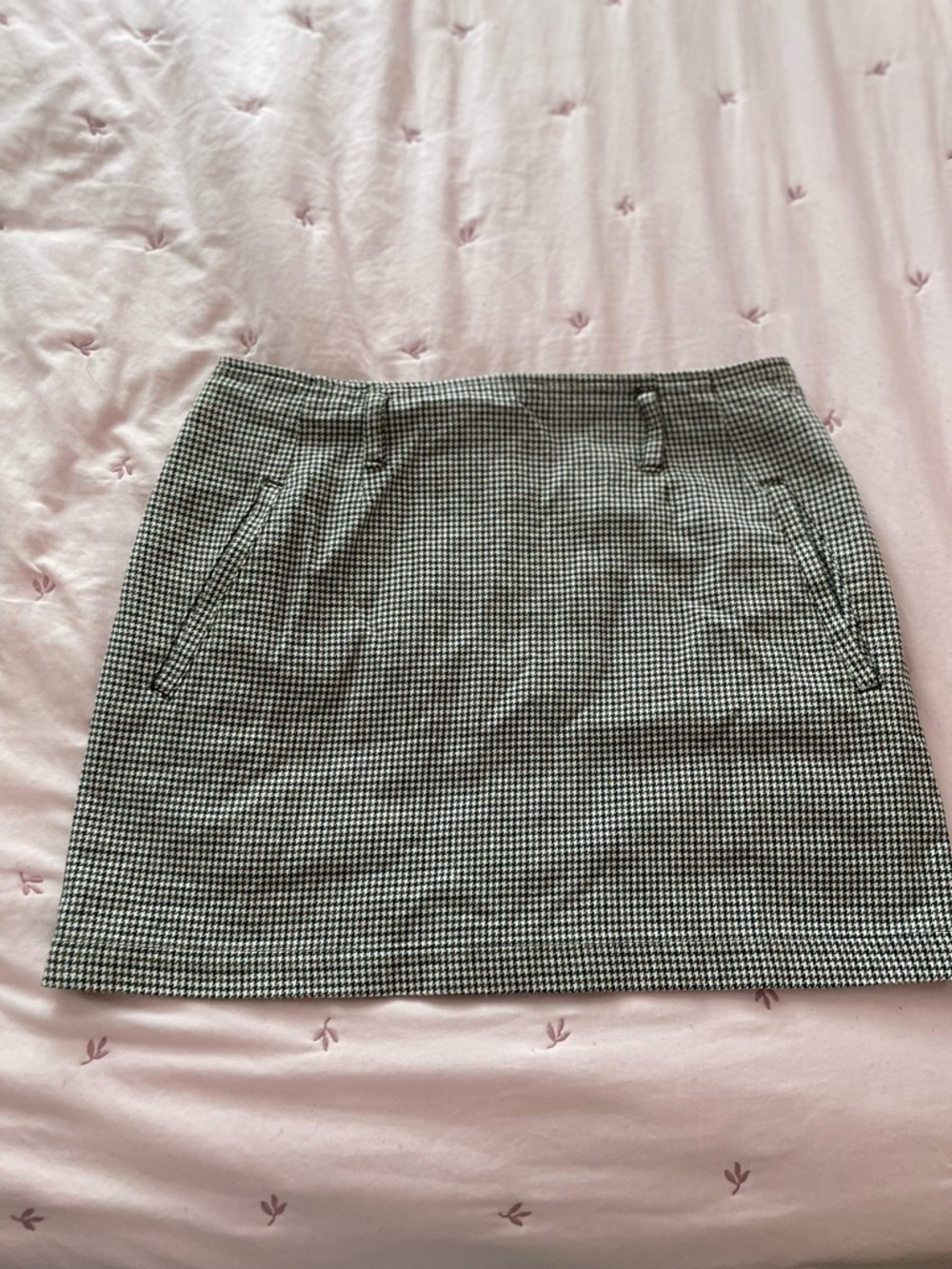Guess Black White and brown Houndstooth Mini Skirt